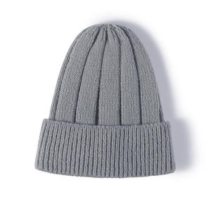 Gorro de Punto Personalizado, Gorro de Invierno Premium, Fabricante de Ropa OEM, Marca Privada, Gorro Suave y Elástico al por Mayor - Product Image 1