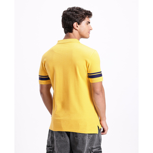 เสื้อโปโลสไตล์สตรีทแบบคัลเลอร์บล็อกสั่งทำขายส่ง เสื้อโปโลวินเทจสำหรับผู้ชาย เสื้อยืดลำลองแขนสั้นทรงหลวมทันสมัยสำหรับเล่นกอล์ฟ - Product Image 2