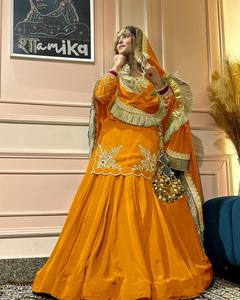 Lehenga de Diseñador con Dupatta, Seda Crepé Natural, Bordado Completamente con Lentejuelas, Vestido para Fiestas, Uso Ocasional, Look Moderno - Product Image 6