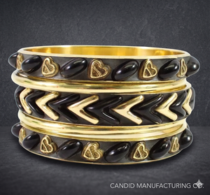 Conjunto de brazaletes de resina y metal hechos a mano a la moda de la India, venta directa de fábrica, joyería y accesorios de moda - Product Image 1