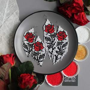 Modernos Pendientes de Cuentas de Vidrio Turquesa y Resina con Flecos en Cascada, Joyería Única, Regalo para Mujer, Modelo Artesanal MS-WC-001 - Product Image 1