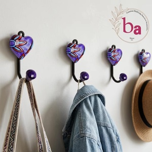 Crochet mural en céramique artisanal Ba en forme de cœur violet pour vêtements, crochet simple décoratif luxueux - Product Image 2