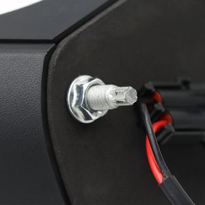 Specchietti retrovisori neri con riscaldamento per cofano Freightliner Cascadia, lato sinistro/lato conducente, compatibili con i modelli nuovi Freightliner Cascadia - Product Image 6