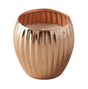 Bougie de luxe en métal doré gaufré |   Pot de bougie parfumée décorative moderne pour la maison, l'hôtel, le bureau, la décoration de table - Product Image 1