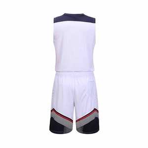 Ensembles d'uniformes de basketball personnalisés 100 % polyester à séchage rapide, respirants, de haute qualité, avec design imprimé en gros - Product Image 2