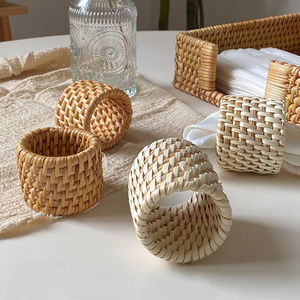 Élégants accessoires de table pour la maison, la cuisine, la salle à manger et les dîners, anneaux de serviette tissés circulaires, lot de 4 pièces - Product Image 4