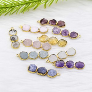 Colgante de Cristal de Tanzanita con Tres Piedras |   Gema de Violeta Azul Cruda con Engaste de Bisel |   Joyería de Amor Espiritual - Product Image 3