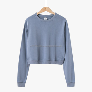 เสื้อครอปสั้นสไตล์คลาสสิกสำหรับผู้หญิงแบบขายส่ง เสื้อฮู้ดดี้และเสื้อสเวตเชิ้ตแบบสั่งทำสำหรับผู้หญิง - Product Image 2