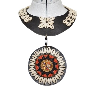 Collier Bohème Fait Main CRYSTAL CRAFT, Perles de Riz Colorées, Tressé Multicouche, Style Africain Exagéré - Product Image 1