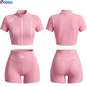 Conjunto Deportivo de 2 Piezas para Mujer, Top Corto de Manga Corta con Cierre y Pantalones Cortos de Cintura Alta, Color Negro Sólido, Secado Rápido, Estilo Deportivo - Product Image 3