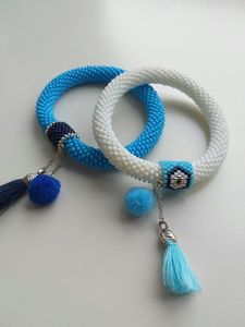 กำไลข้อมือลูกปัดแบบกว้าง ทำมือ ลายชนเผ่ามาไซ สายรัดข้อมือทอมือสำหรับผู้หญิง เครื่องประดับชาติพันธุ์แอฟริกัน ลายเรขาคณิต เม็ดแก้ว - Product Image 5