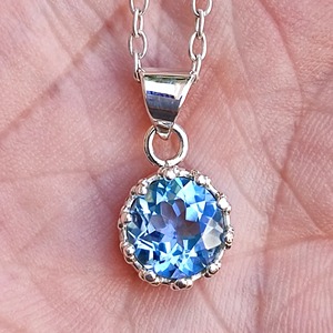Collar con Colgante Redondo de Topacio Azul, Plata de Ley 925, Joyería de Promesa para Mujer, Engaste de Bisel, Joyería de Piedra de Nacimiento de Diciembre - Product Image 5