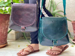 Nuevos bolsos cruzados de cuero genuino hechos a mano con estilo, superventas, Monederos, bolsos cruzados de cuero genuino de diseñador único para mujer - Product Image 5