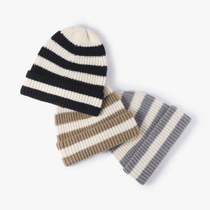 Gorros de Calavera para Exteriores Nisex, Diseño Personalizado con Logotipo Disponible, Gorro de Invierno de Alta Calidad Hecho a Medida con Jacquard - Product Image 3