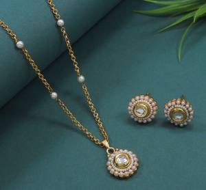 Parures de bijoux en laiton plaqué or de style indien en gros, ensembles de colliers en résine et fausses perles, bijoux tendance et à la mode - Product Image 5