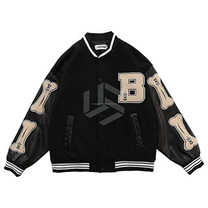 Chaqueta Varsity de Satén Negra Personalizada al por Mayor con Mangas de Cuero Vacuno, Parches de Alta Calidad y Bolsillos de Lona - ¡Novedad! - Product Image 2