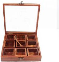 Boîte à épices ronde en bois avec compartiments divisés, couvercle sculpté à motifs floraux pour le rangement en cuisine