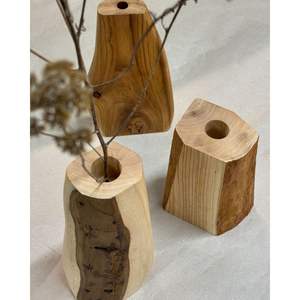 Vase en bois décoratif pour espaces de vie modernes, design élégant en bambou pour les intérieurs - Product Image 4