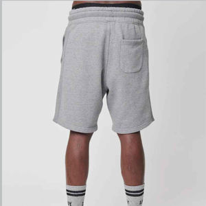 Shorts en polaire pour hommes, design confortable pour la détente, tissu doux, taille élastique avec cordon de serrage, shorts décontractés pour la gym, l'entraînement, la course à pied et la remise en forme - Product Image 2
