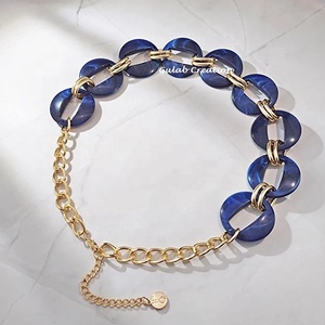 Gargantilla de cadena de anillo de resina azul y metal, collares para mujer, cadena de eslabones para ocasiones de aniversario - Product Image 2