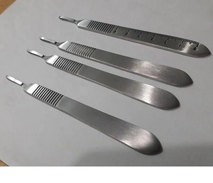 Manche de scalpel de précision SureMed Instruments, en acier inoxydable de qualité médicale, instrument chirurgical réutilisable, certifié CE Classe I - Product Image 1