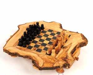 Juego de Mesa Artesanal de Madera Sostenible, Regalo para Amantes del Ajedrez y Familias, Diseño Tradicional Ecológico - Product Image 4