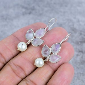 Boucles d'oreilles tendance en argent sterling 925 avec perles d'eau douce et pierres précieuses en pierre de lune arc-en-ciel, à crochet en argent, cadeau de fiançailles, pour usage quotidien - Product Image 2