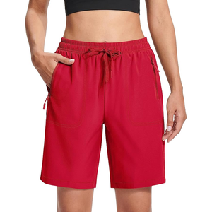 Soldes d'été : Shorts en twill extensible coupe slim pour homme, couleurs vives ; et shorts taille haute confortables pour femme avec cordon de serrage. - Product Image 1