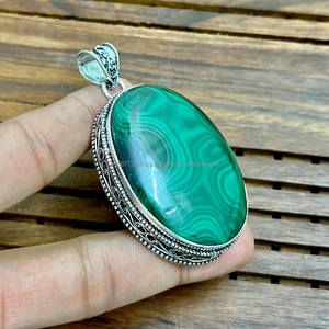 Pendentif malachite en argent sterling 925 fait à la main plaqué or bijoux de déclaration cadeau de pierres précieuses pour elle - Product Image 2