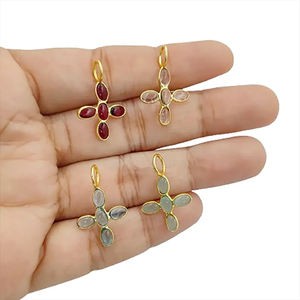 Pendentif croix en pierre de lune grise sertie clos, ovale lisse 5x3mm, breloques plaquées or, bijoux faits à la main, fournisseurs d'Inde - Product Image 5