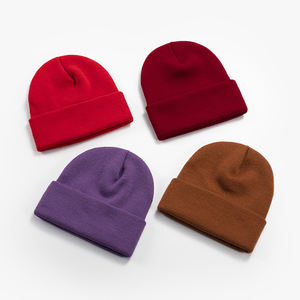 Nouveau produit : Bonnet de course unisexe en acrylique pour adultes, personnalisable avec logo, en chenille, haute qualité, vente en gros - Product Image 3