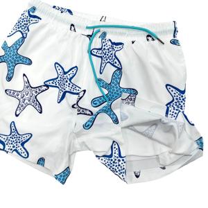 Shorts de bain pour hommes à motif étoile de mer et crabe, personnalisables, pour l'été et la plage - Product Image 4