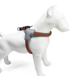 Harnais robuste pour grands chiens avec soutien poitrine et dos pour la randonnée, la course, l'exercice et les aventures en plein air - Product Image 4