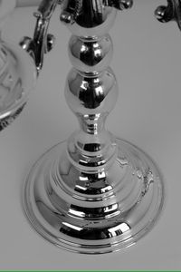 Candélabre en métal fait main, finition argent poli, décoration de table pour mariage et Noël - Product Image 5