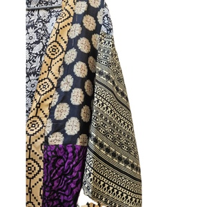 Bata Larga de Seda Hecha a Mano Vintage Kimono Sari, Bata de Baño Vintage Reciclado Sari Kimono Étnico, Ropa de Dormir Maxi - Product Image 3