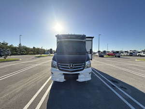 R-e-n-e-g-a-d-e R-v V-i-e-n-n-a 25VM-B-S d'occasion 2019 - Product Image 4