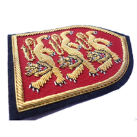 Badges brodés à la main personnalisés, insignes d'uniforme, patchs brodés, badges logo, fabricant OEM ODM en gros