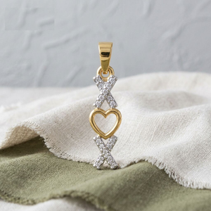 Collar con Colgante de Corazón de Moissanita y Oro, Símbolo Romántico de Amor, Elegante Joya Bicolor, Regalo para Mujer - Product Image 4
