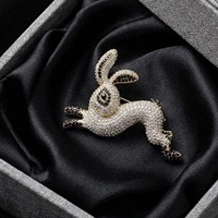 Broche Lapin Glacé en Moissanite, Épingle Lapin en Argent 925 Plaqué Or 14K, Bijou Animal, Broche de Luxe Minimaliste pour Fiançailles