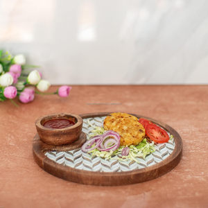 Round Wooden Serving Tray with Enamel <b>Plant</b> Pattern Handle for Dining <b>Table</b> Rustic Style Single-Piece Package - Product Image 3