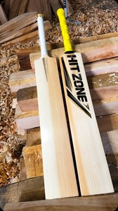 ไม้คริกเก็ต HIT ZONE รุ่น Professional English Willow คุณภาพสูงสำหรับการแข่งขัน ผลิตด้วยมือ พร้อมอุปกรณ์ตีลูกหนังแท้ - Product Image 3