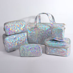 Bolsa Deportiva Acolchada con Patrón de Corazones y Logotipo de Cheerleading en la Parte Delantera, con Cierre, para Equipos de Baile Infantiles, Diseño Personalizado, Venta al Por Mayor - Product Image 6