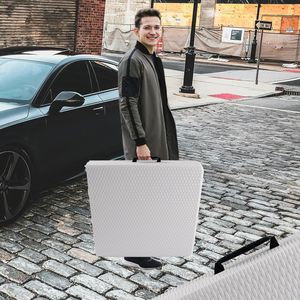 Tavolo Pieghevole Portatile in Rattan Bianco da 4 Piedi per Interni ed Esterni con Design Intrecciato - Product Image 5