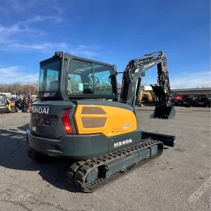 Mini-excavatrice sur chenilles Hyundai à prix abordable avec moteur pour entrepreneurs - Équipement fiable pour les travaux de terrassement quotidiens - Product Image 6