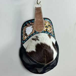 Vente chaude : Accessoire de mode pour voyage, Porte-chapeau magnétique pour femme en cuir véritable et cuir de vachette robuste, personnalisable, pour casquette de golf - Product Image 4