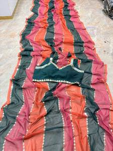 Sari de Georgette Sintética Premium con Bordado de Espejo Real, Estilo Bollywood, Largo hasta el Suelo, Diseñado para Celebraciones Festivas Elegantes y Fiestas - Product Image 6