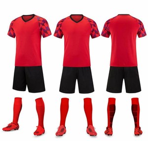 Ensemble de maillots de football rouge pour hommes avec imprimé géométrique, col en V, manches courtes, uniformes respirants pour toutes les saisons, taille adulte, OEM ODM - Product Image 1