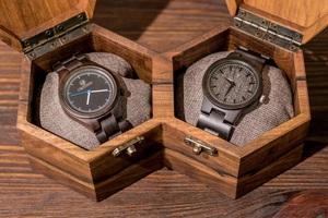 Caja para Relojes de Nogal con 2 Ranuras, Organizador con Tapa de Vidrio o Madera, Estilo Panal de Abeja, Estuche para Relojes para Hombre, Almacenamiento de Joyas - Product Image 5