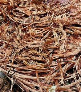 Déchets de fil de cuivre de haute pureté 99,95%-99,99% pour l'industrie du recyclage du cuivre, vente en gros, MOQ 1 tonne - Product Image 1