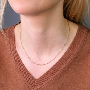 Collier chaîne à maillons dorés pour femmes, bijoux minimalistes pour tous les jours - Product Image 3